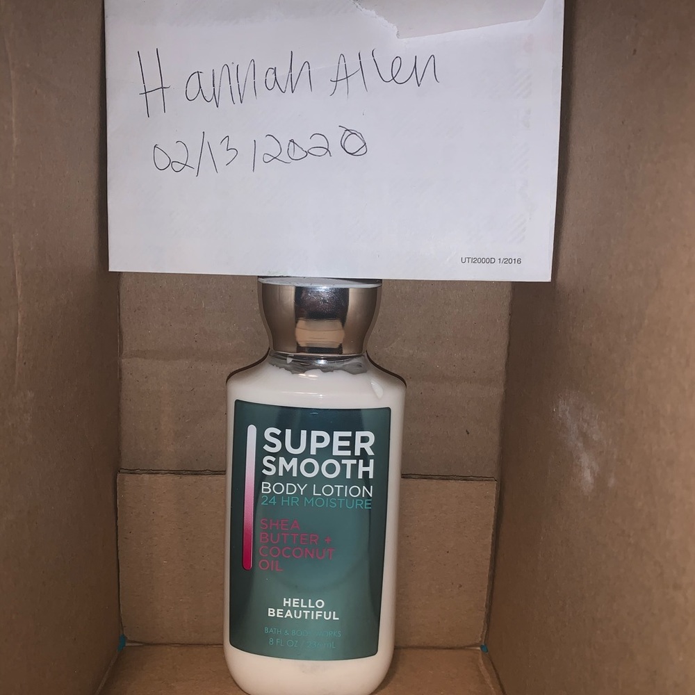 Bath and body works hello beautiful body lotion